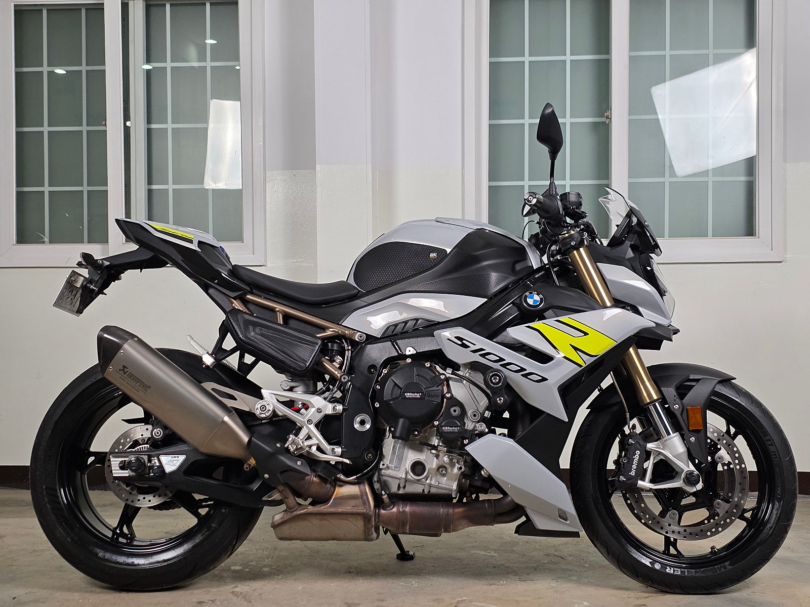 2022년식 BMW-S1000R 깔끔한 바이크 판매 / 전국 무료배송 / 사용검사,등록대행OK
