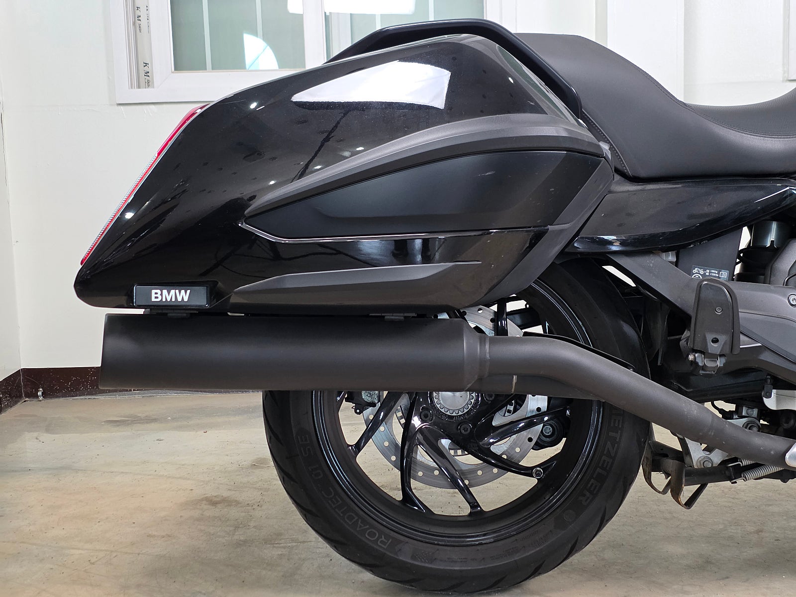 2022년식 BMW-K1600B 레무스 구변 완료 깔끔한 바이크 판매 / 전국 무료배송 / 사용검사,등록대행OK