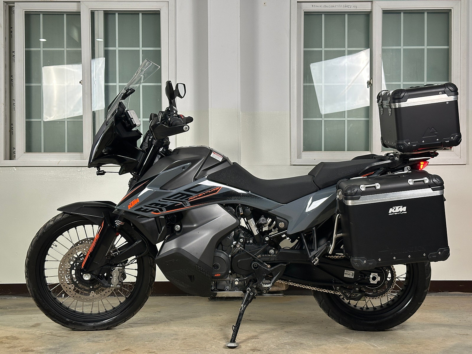 2024년 출고 KTM-890어드벤처 짧은 키로수 판매 / 전국 무료배송 / 사용검사,등록대행OK