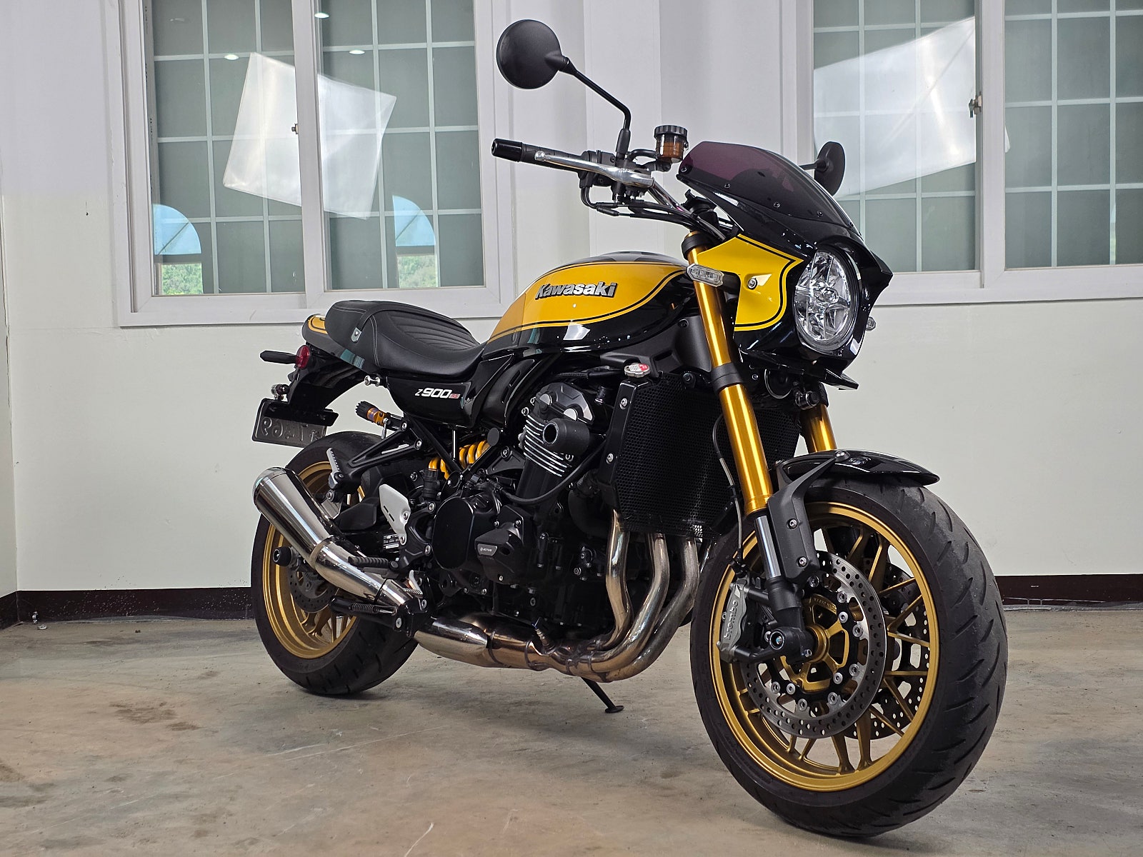 2023년식 가와사키-Z900RS SE 짧은 키로수 판매 / 전국 무료배송 / 사용검사,등록대행OK
