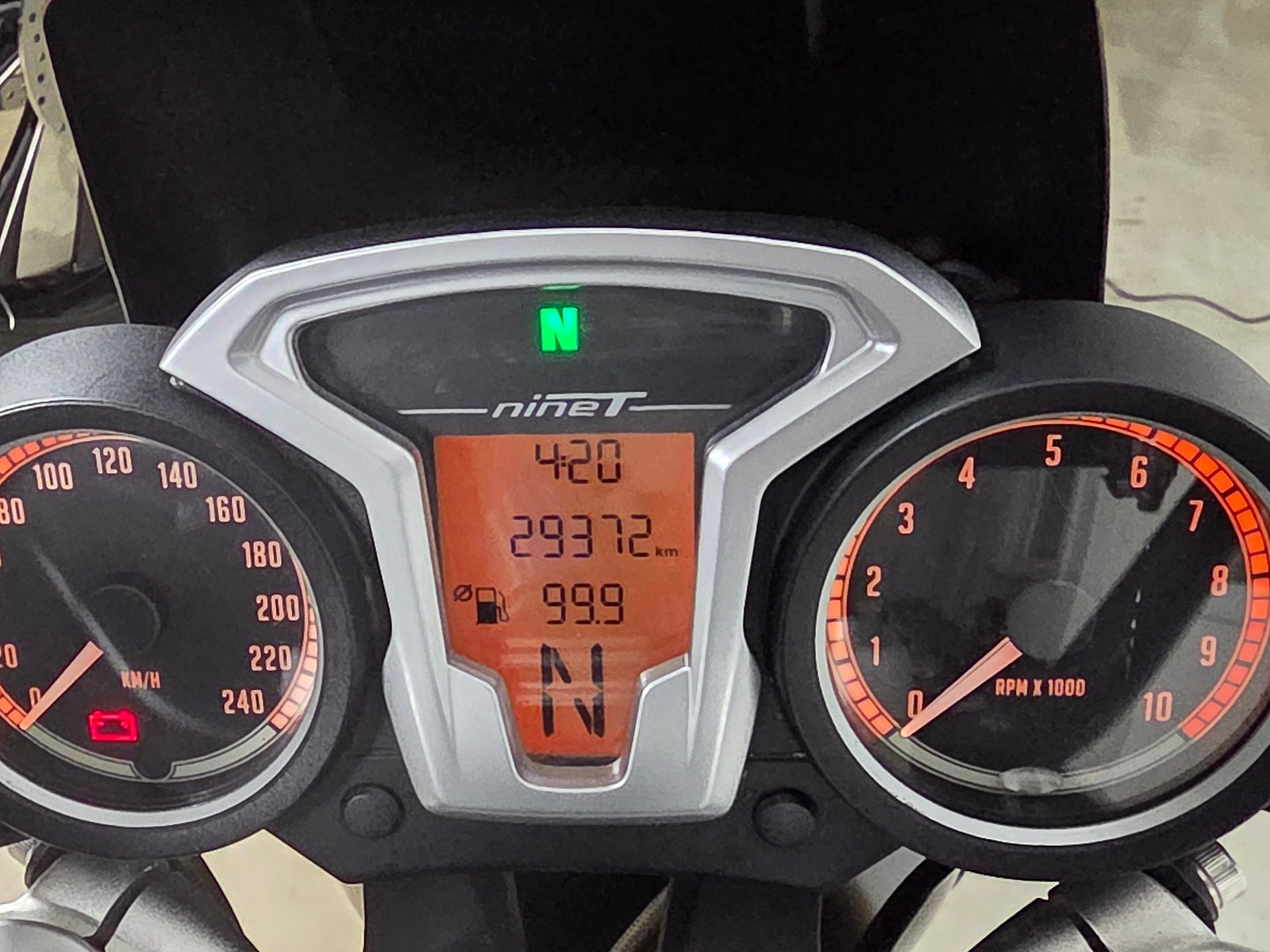 2014년식 BMW-R9T노말 깔끔한 바이크 판매 / 전국 무료배송 / 사용검사,등록대행OK