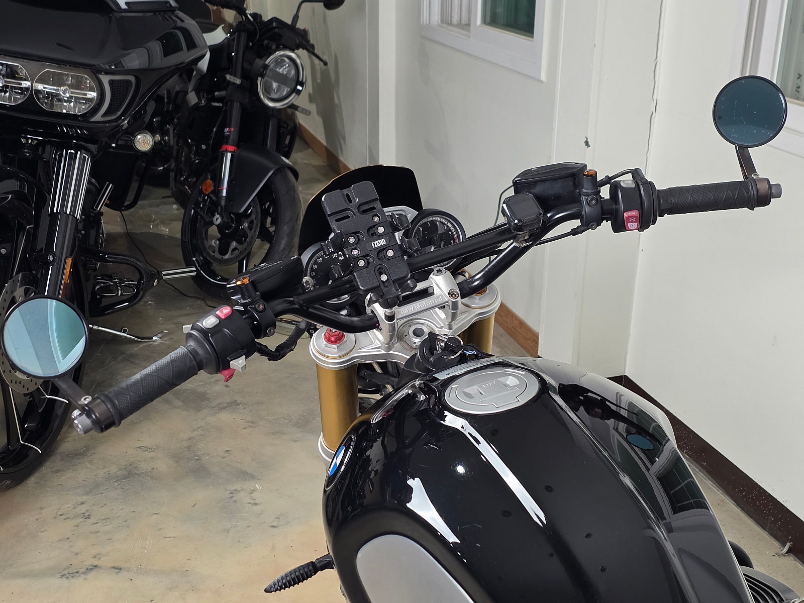 2014년식 BMW-R9T노말 깔끔한 바이크 판매 / 전국 무료배송 / 사용검사,등록대행OK
