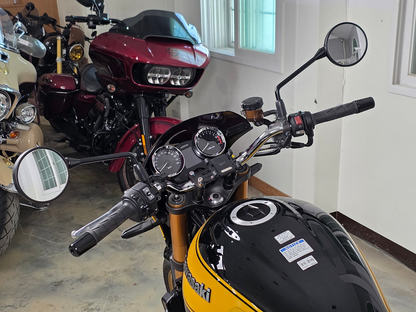 2023년식 가와사키-Z900RS SE 짧은 키로수 판매 / 전국 무료배송 / 사용검사,등록대행OK