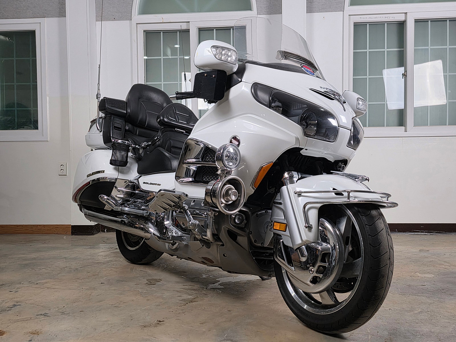 2015년식 혼다-골드윙1800 풀옵션 깔끔한 바이크 판매 / 전국 무료배송 / 사용검사,등록대행OK