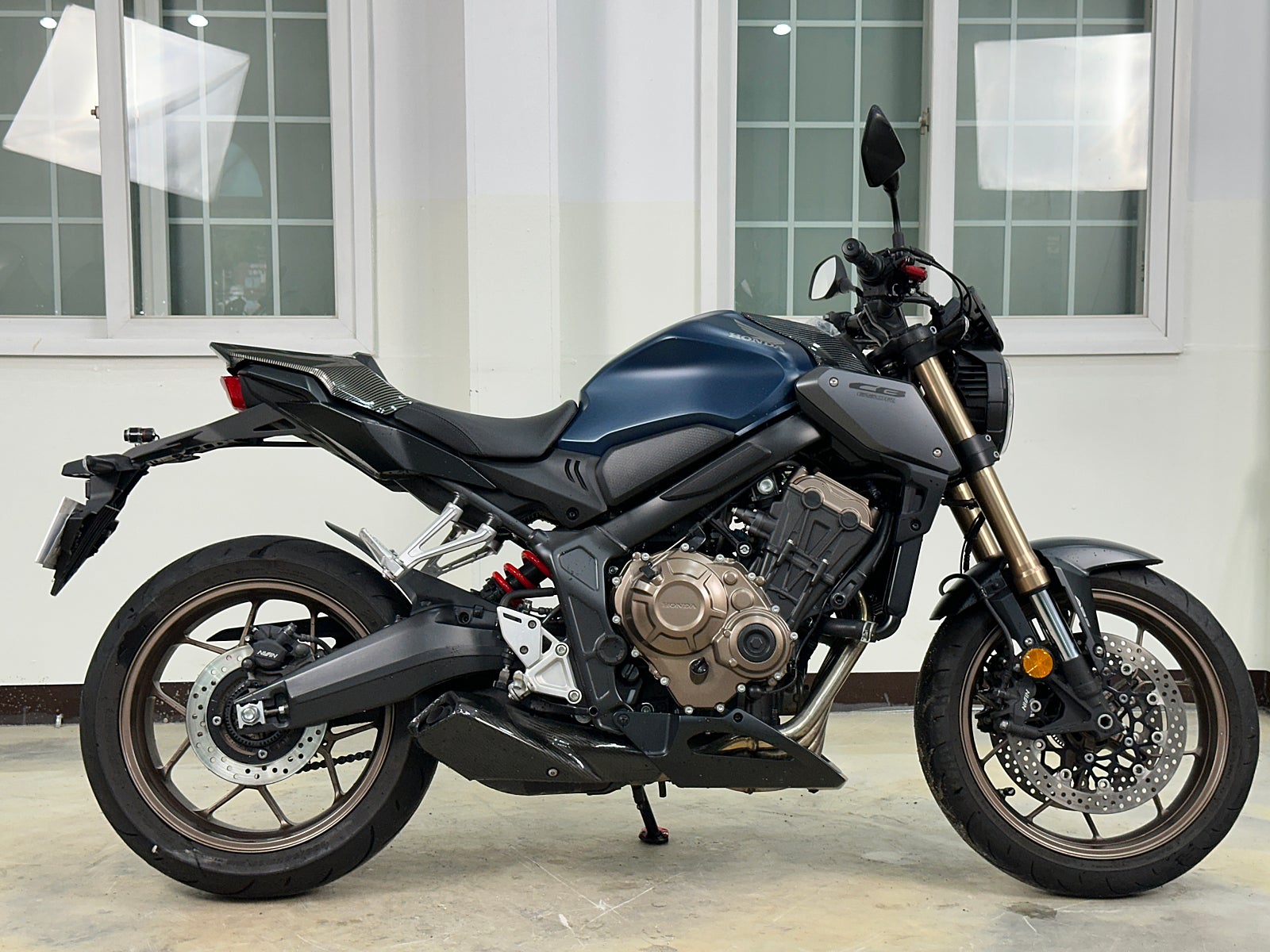 2023년식 혼다-CB650R ABS 짧은 키로수 깔끔한 바이크 판매 / 전국 무료배송 / 사용검사,등록대행OK