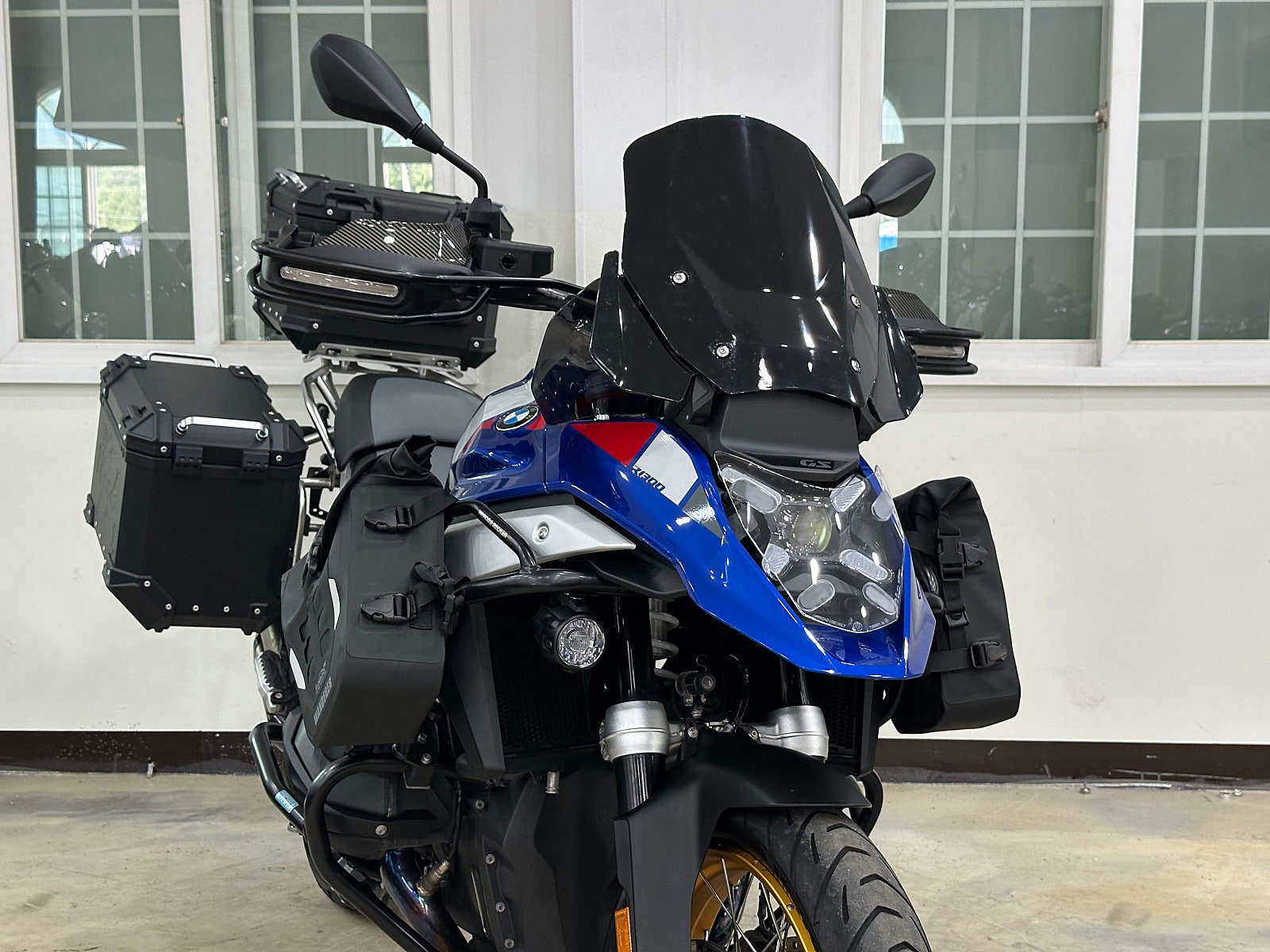 2024년식 BMW-R1300GS 깔끔한 풀옵션 바이크 판매 / 전국 무료배송 / 사용검사,등록대행OK