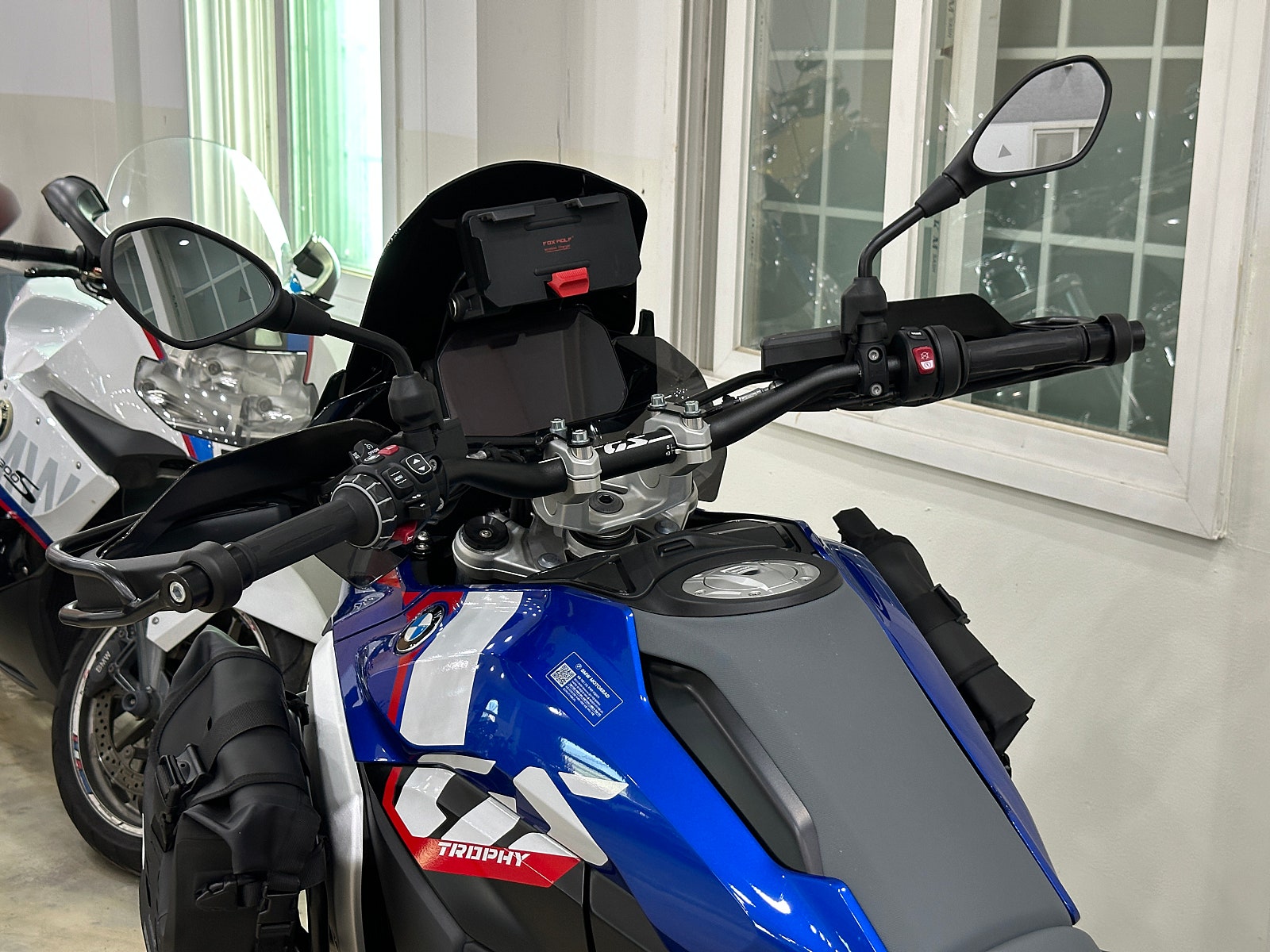 2024년식 BMW-R1300GS 깔끔한 풀옵션 바이크 판매 / 전국 무료배송 / 사용검사,등록대행OK